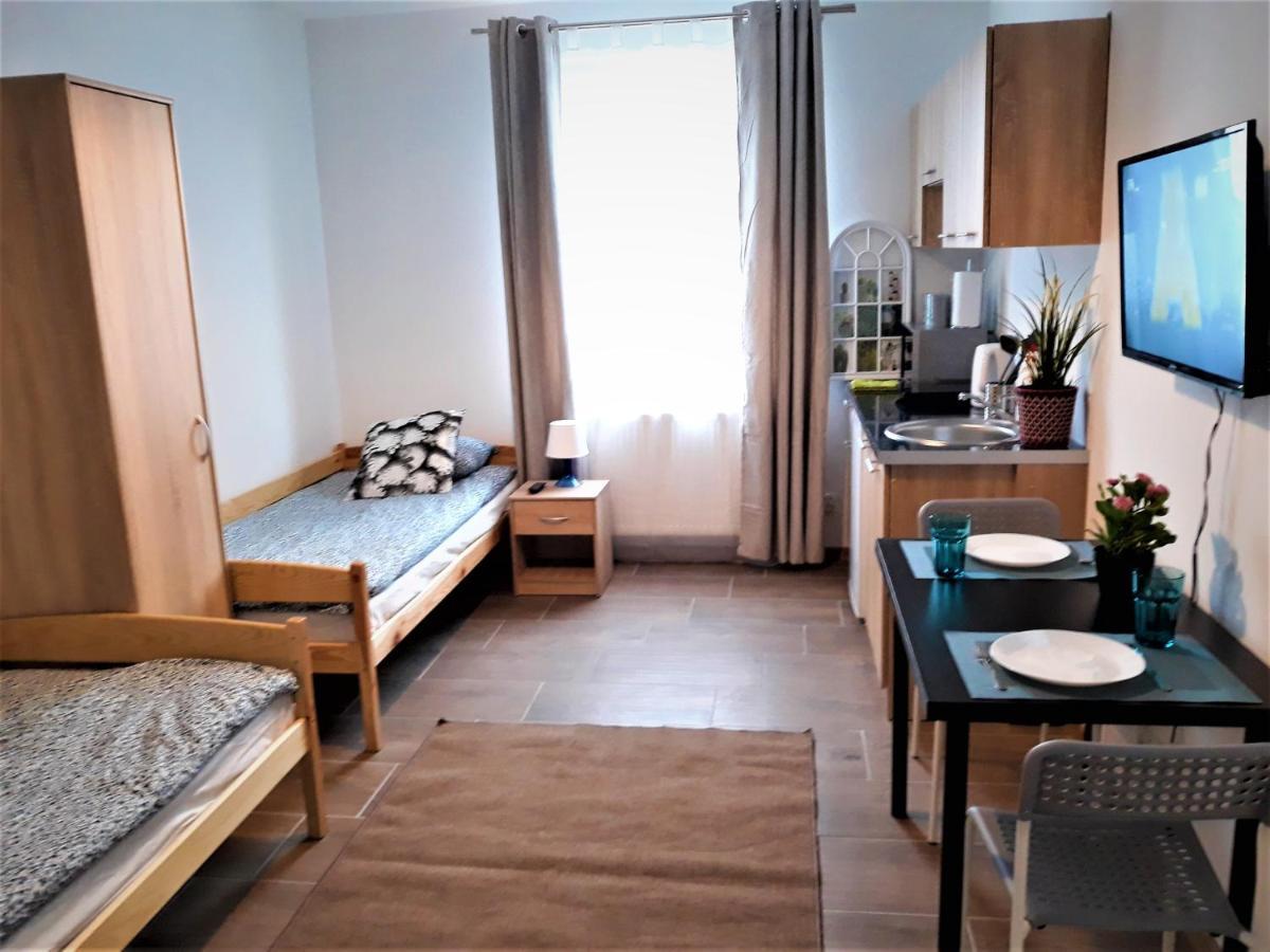 Pokoje - Studio Gliwice I Przy Onkologii Bagian luar foto