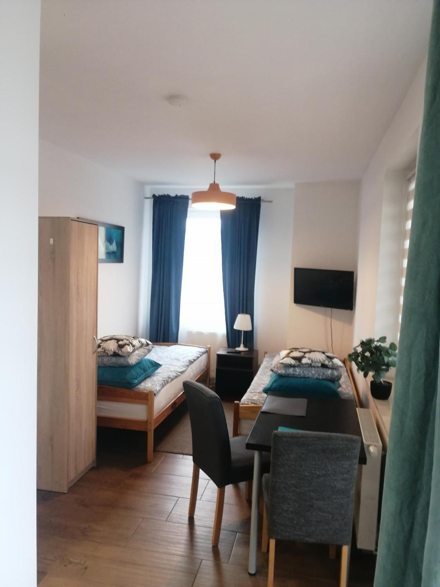 Pokoje - Studio Gliwice I Przy Onkologii Ruang foto