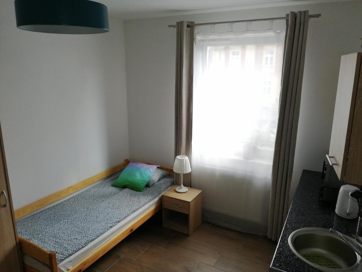 Pokoje - Studio Gliwice I Przy Onkologii Bagian luar foto